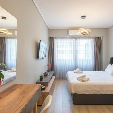 Amazing Apartments @ Aiolou Str. アテネ エクステリア 写真