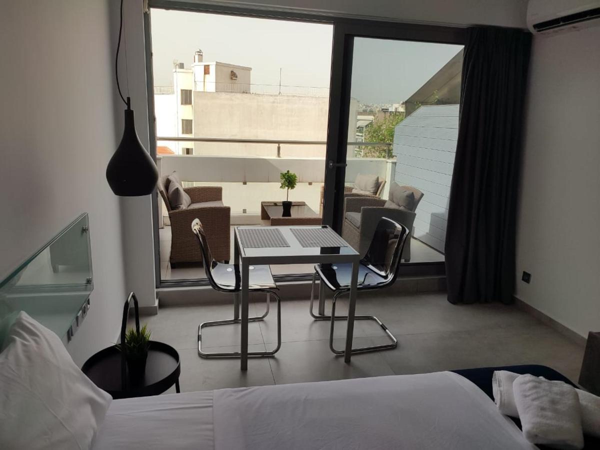 Amazing Apartments @ Aiolou Str. アテネ エクステリア 写真