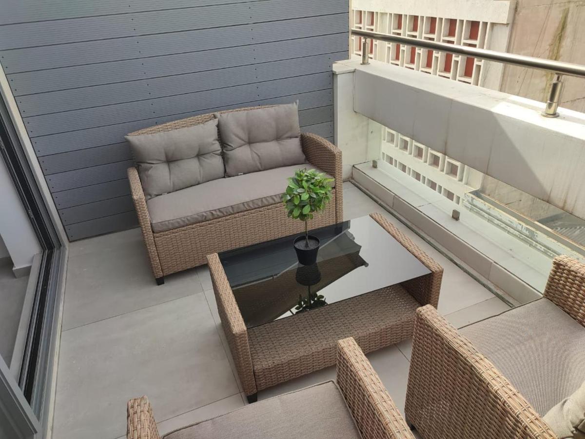 Amazing Apartments @ Aiolou Str. アテネ エクステリア 写真