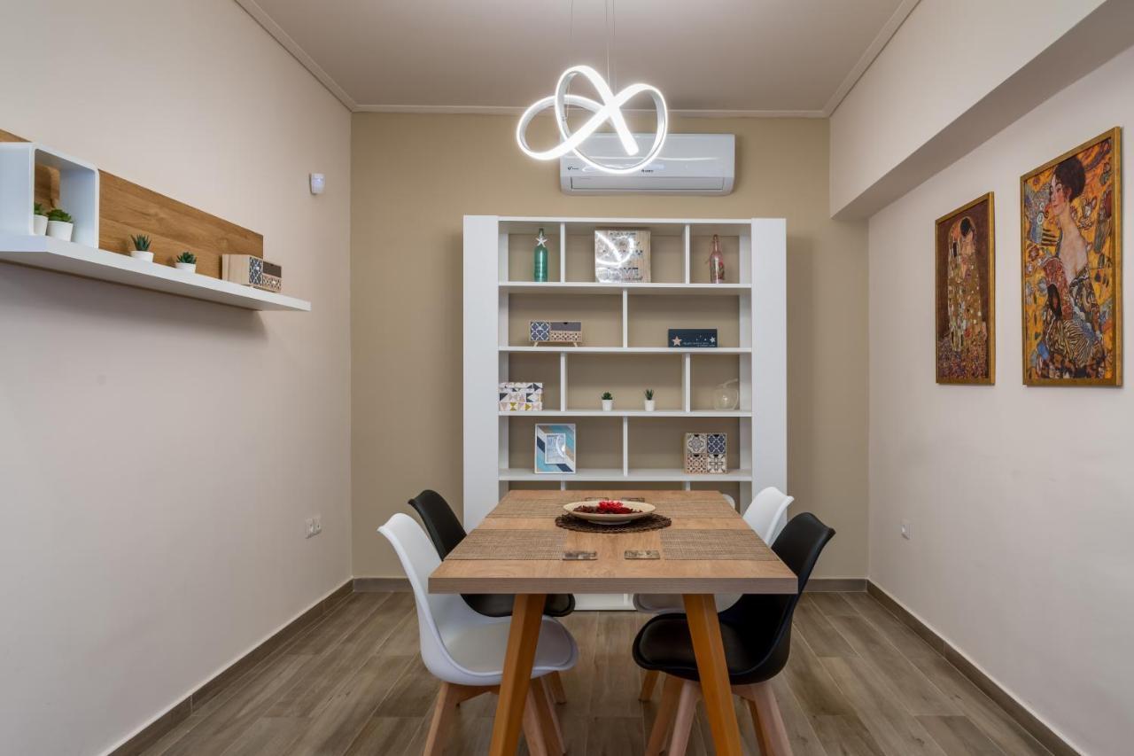 Amazing Apartments @ Aiolou Str. アテネ エクステリア 写真